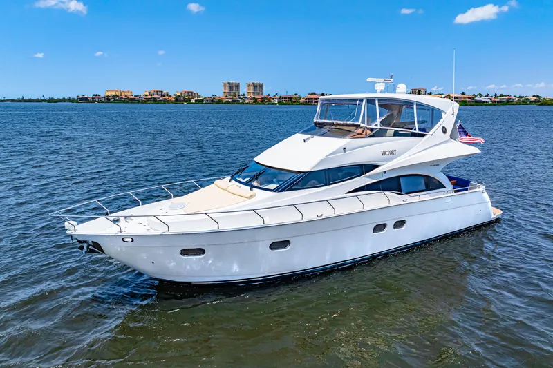 Victory Yacht Photos Pics 