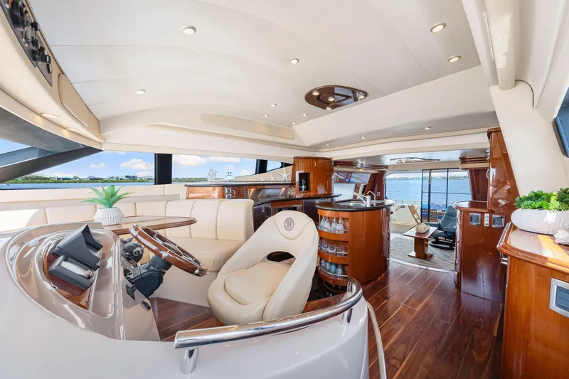 Victory Yacht Photos Pics 