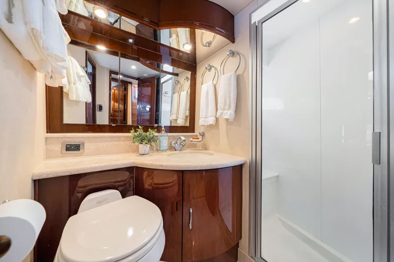 Victory Yacht Photos Pics 