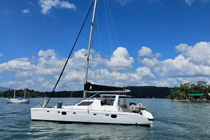 Viento Azul Yacht Photos Pics 