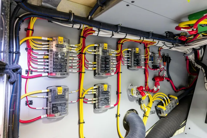 Running Easy Yacht Photos Pics 