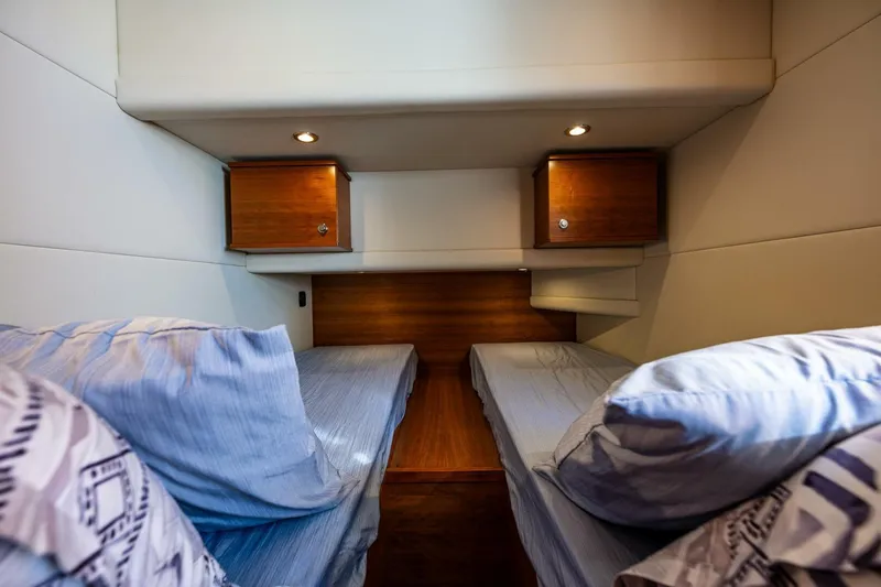 Running Easy Yacht Photos Pics 