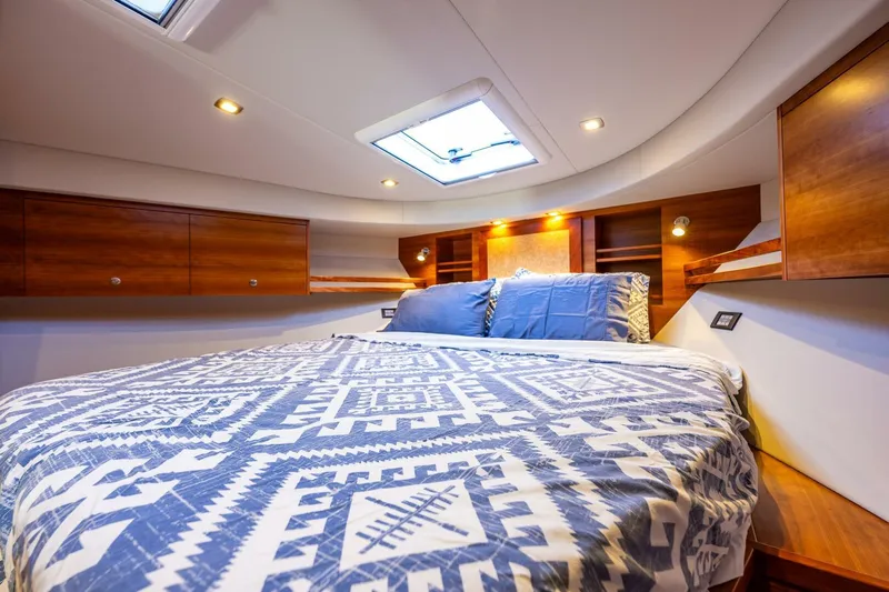 Running Easy Yacht Photos Pics 