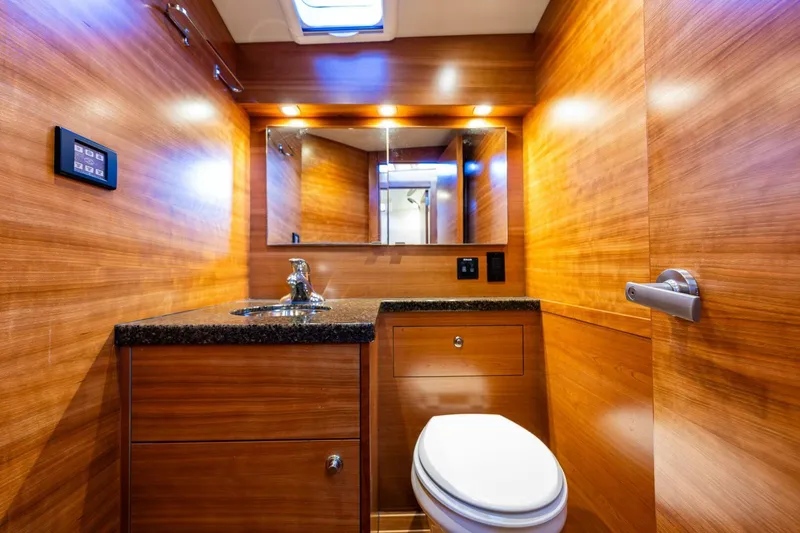 Running Easy Yacht Photos Pics 