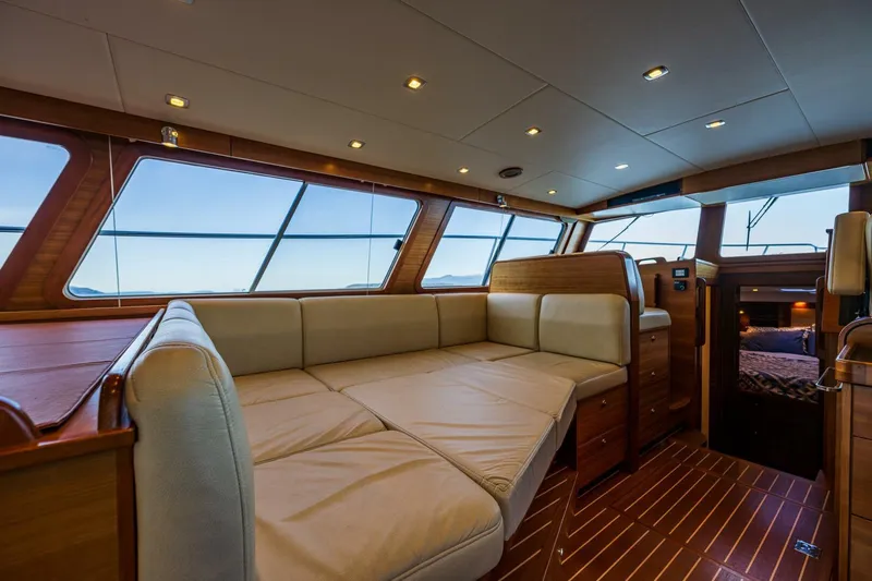 Running Easy Yacht Photos Pics 