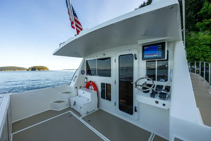 Running Easy Yacht Photos Pics 