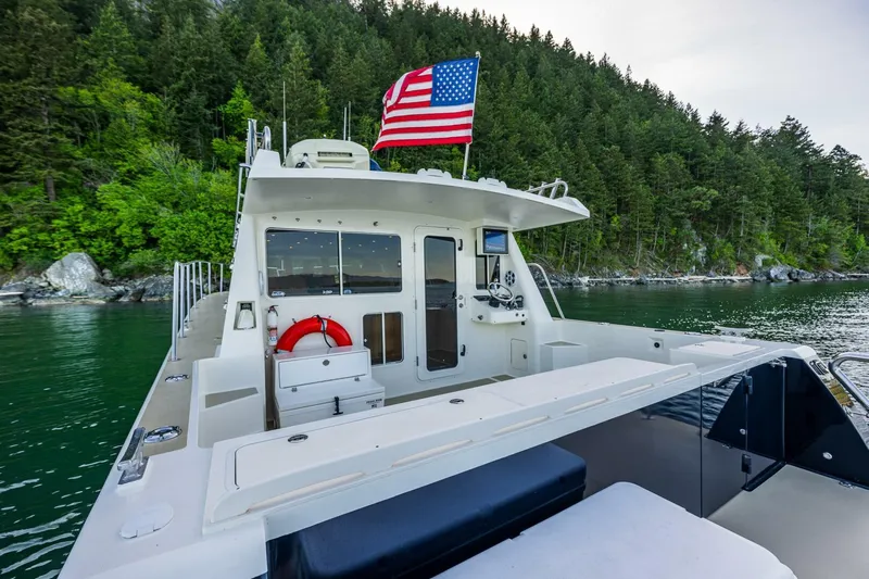 Running Easy Yacht Photos Pics 