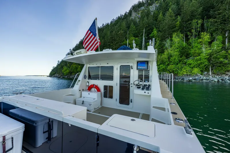 Running Easy Yacht Photos Pics 