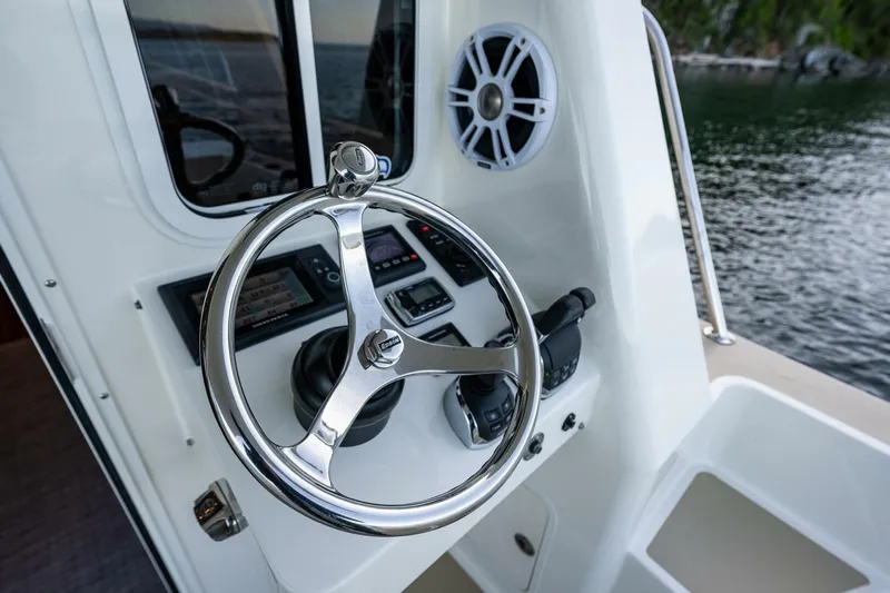 Running Easy Yacht Photos Pics 