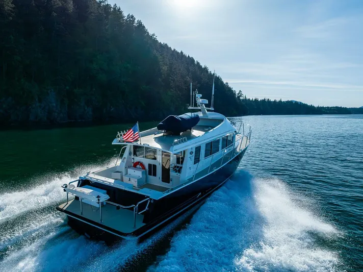 Running Easy Yacht Photos Pics 