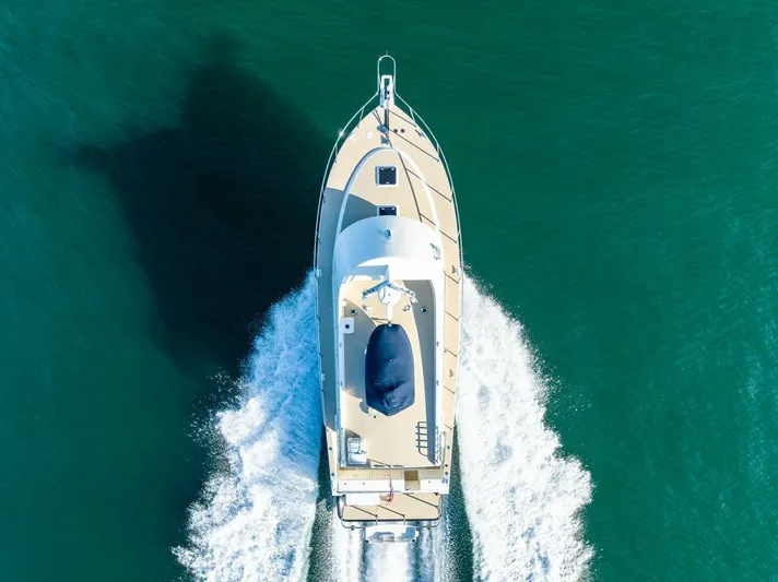 Running Easy Yacht Photos Pics 