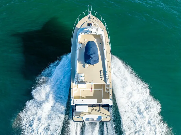 Running Easy Yacht Photos Pics 