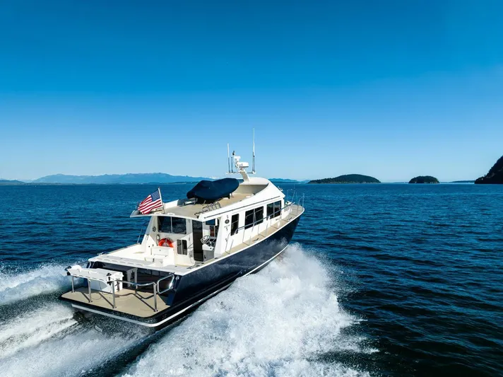 Running Easy Yacht Photos Pics 