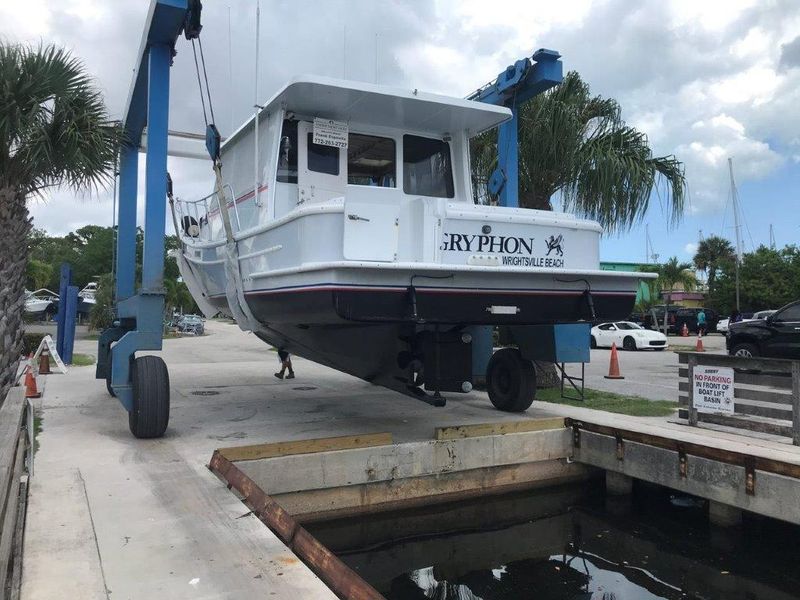 2004 Magna Marine Magna Craft