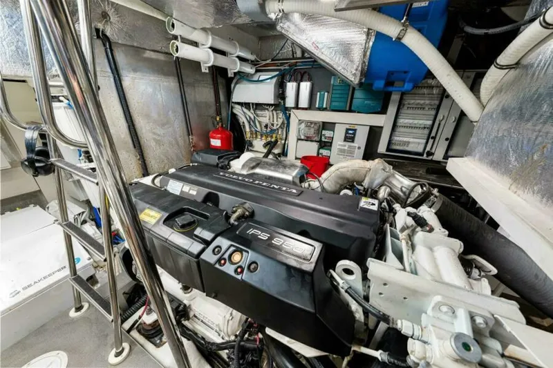 Mama's House Yacht Photos Pics Engine room of 2018 Absolute 60 Flybridge yacht with Volvo Penta IPS 950 engine.
