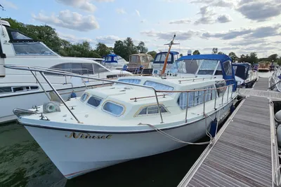 Broom Ocean 30