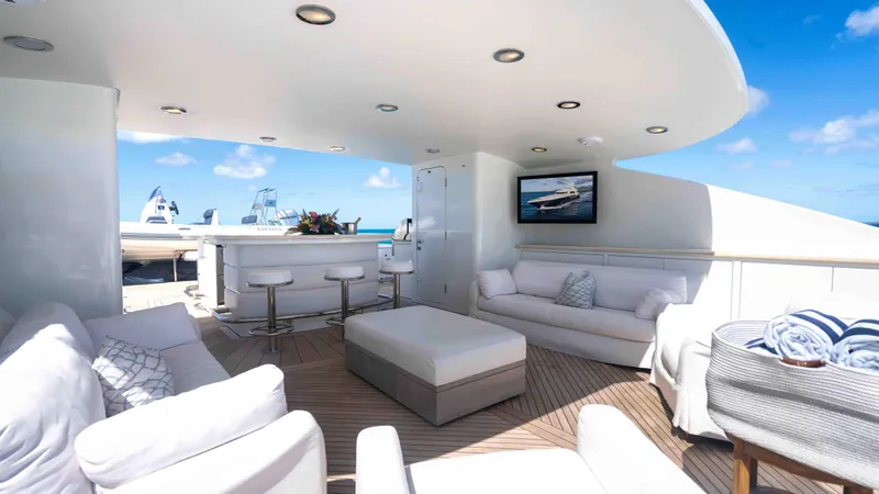 Mirabella Yacht Photos Pics 