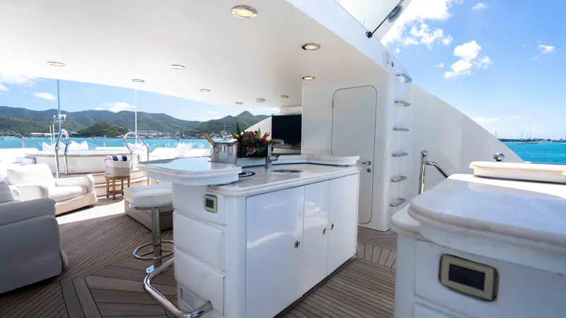 Mirabella Yacht Photos Pics 