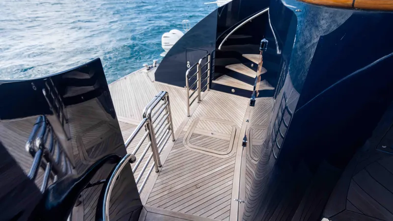 Mirabella Yacht Photos Pics 