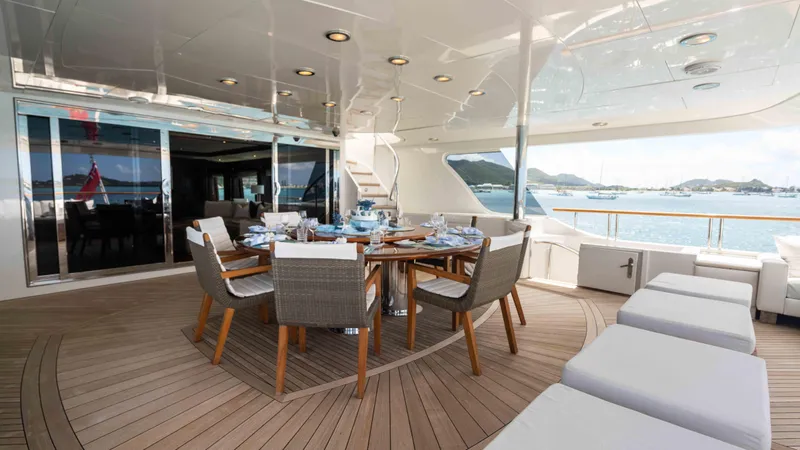 Mirabella Yacht Photos Pics 