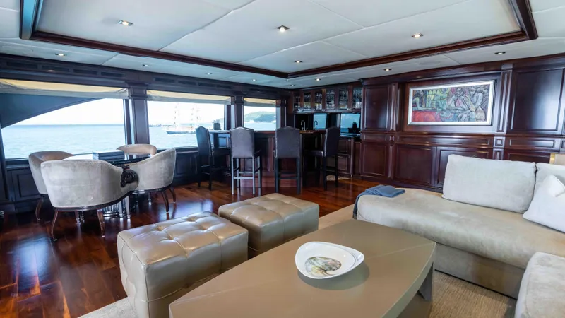 Mirabella Yacht Photos Pics 