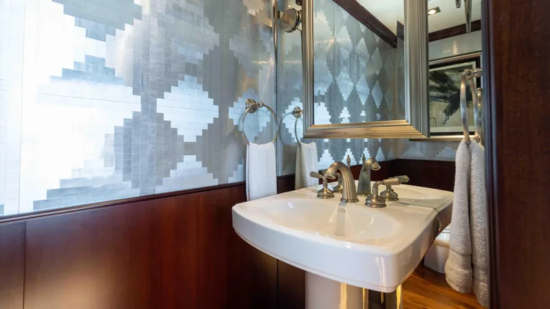 Mirabella Yacht Photos Pics 