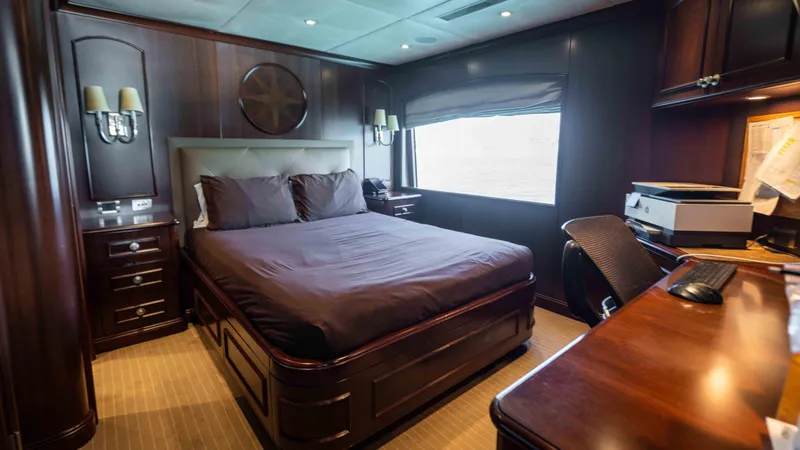 Mirabella Yacht Photos Pics 