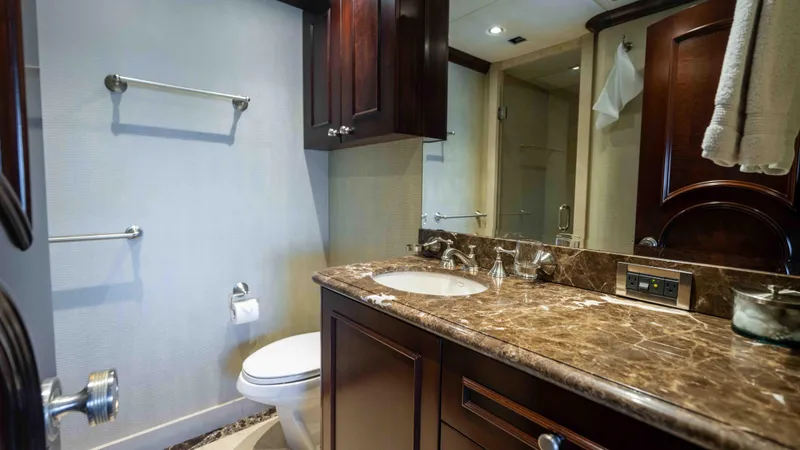 Mirabella Yacht Photos Pics 