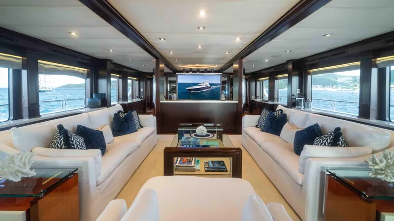 Mirabella Yacht Photos Pics 