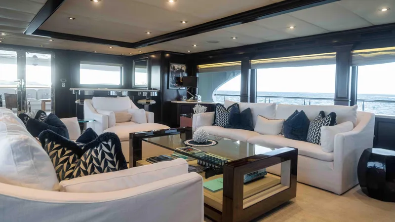 Mirabella Yacht Photos Pics 