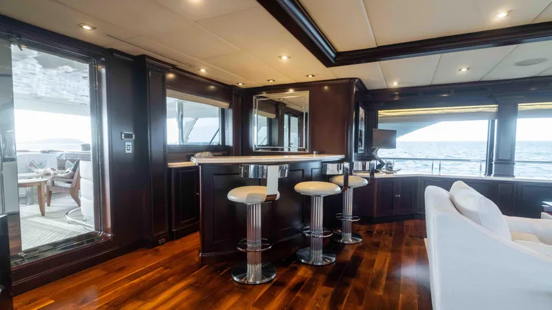 Mirabella Yacht Photos Pics 