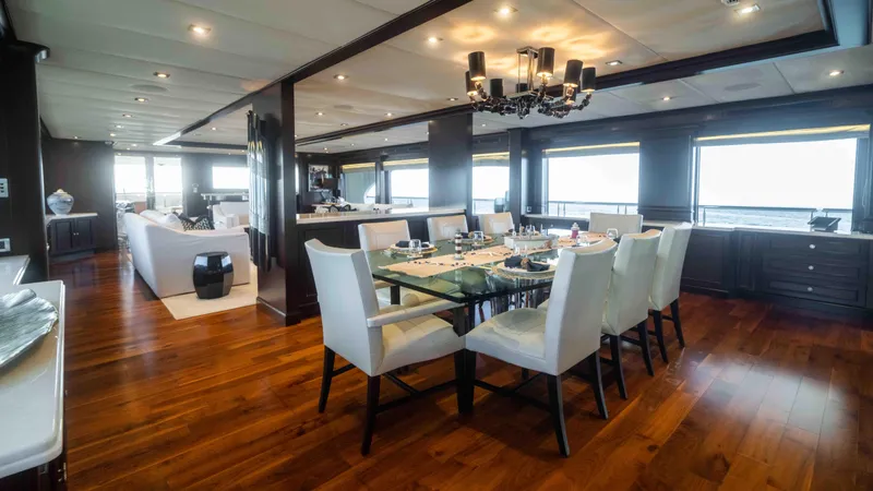 Mirabella Yacht Photos Pics 