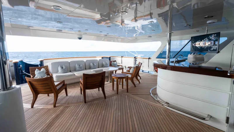 Mirabella Yacht Photos Pics 