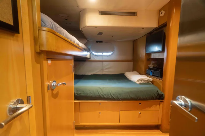 Mirabella Yacht Photos Pics 