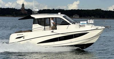 2016 Quicksilver Activ 855 Weekender