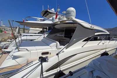 2010 Princess V62