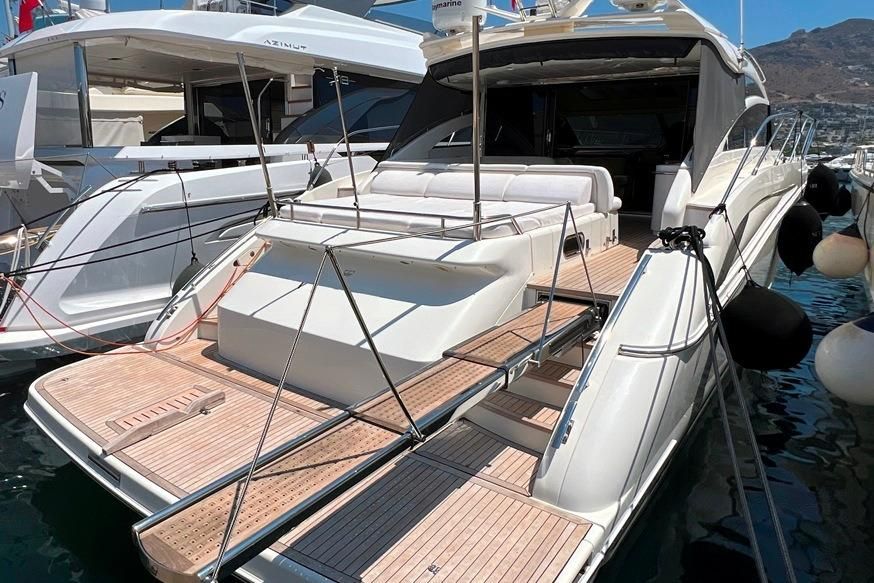2010 Princess 63 