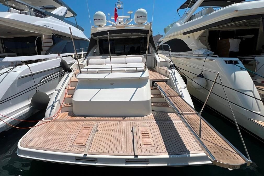 2010 Princess 63 