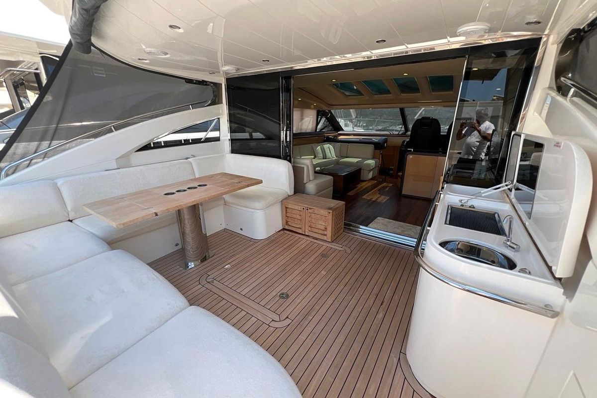 2010 Princess 63 