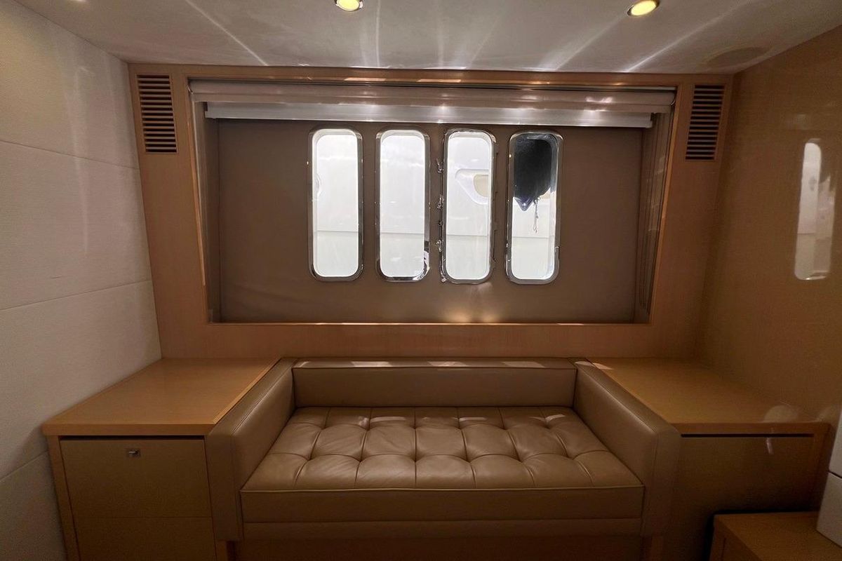 2010 Princess 63 