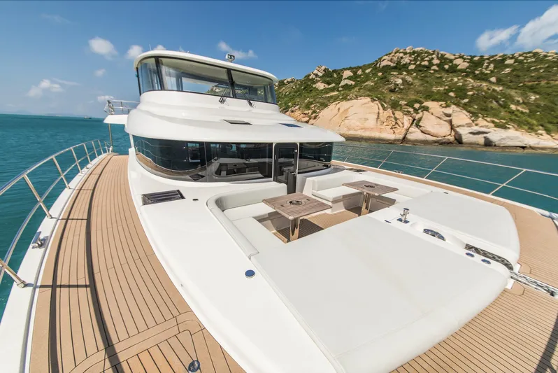 Granocean W-60 - 006 Yacht Photos Pics 