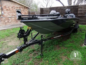 PRO TEAM 190 TX - TRACKER Mod V Bass Boat