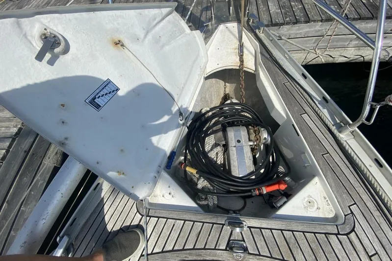 Free Spirits Yacht Photos Pics Anchor locker of 2000 Jeanneau Sun Odyssey 45.2 with coiled rope and chain.