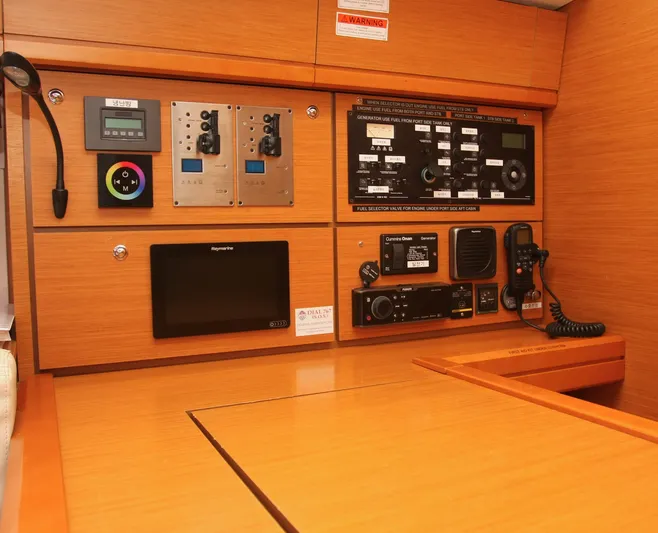 Vincero Yacht Photos Pics 