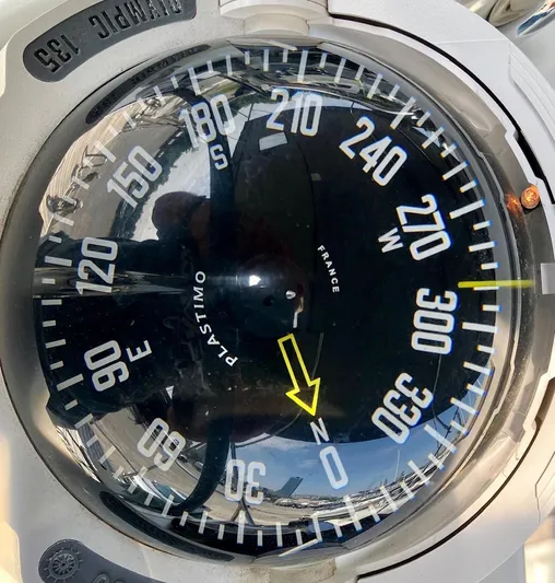 Vincero Yacht Photos Pics 