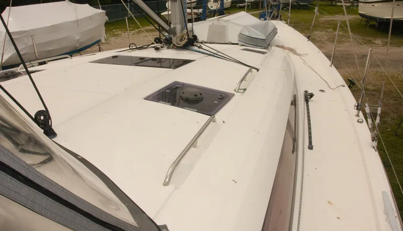 Vincero Yacht Photos Pics 