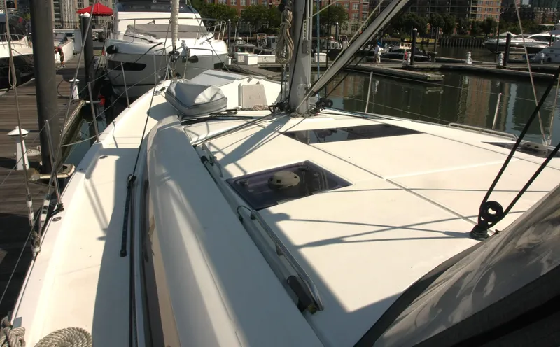 Vincero Yacht Photos Pics 