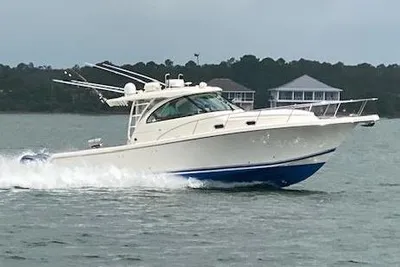 2013 Pursuit OS 385 Offshore