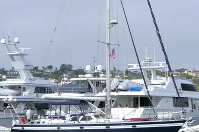 Tayana 58 Deck Salon