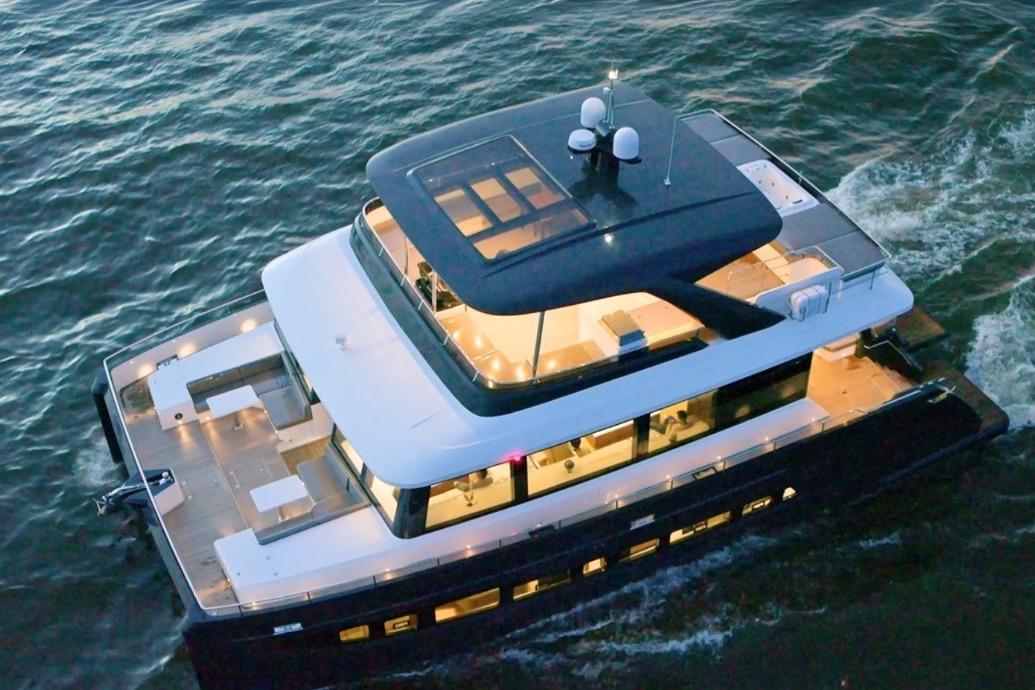 2025 Custom NAUTICKS 62